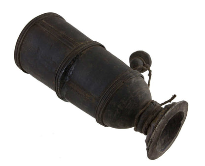 Ancien Pot à Lait Tsampa en Bois Tourné – Objet Usuel de l’Himalaya