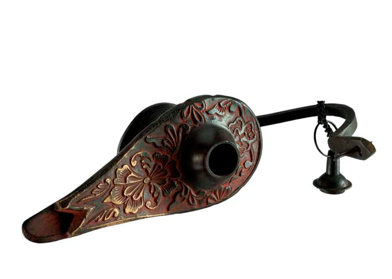 Lampe d’Aladin en Laiton 13,2 cm – Patine Brune Rougeâtre – Artisanat Indien