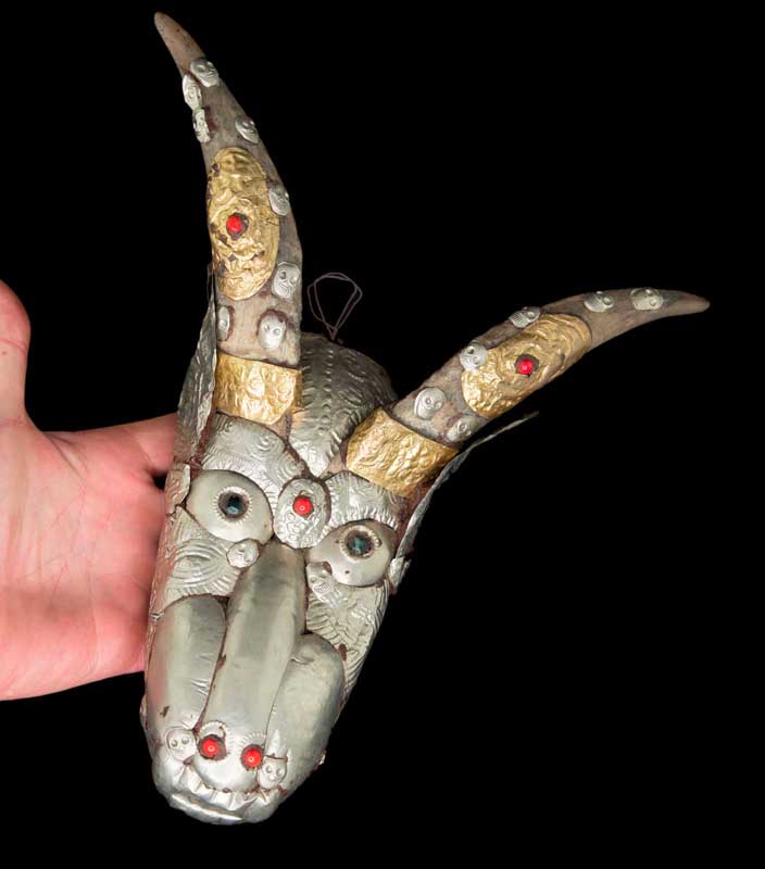 Kapala Tibétain de Chamane Jhakri Goat – Coupe Crânienne Murale en Bois et Os