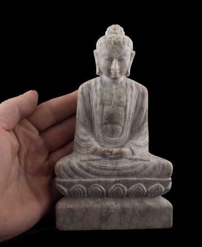 Statue Bouddha Ashokottama en pierre ollaire – Sculpture artisanale indienne unique