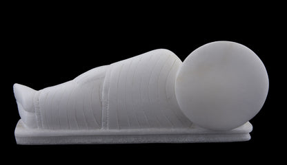 Statue Bouddha Nirvana en marbre blanc – Sculpture artisanale indienne symbole de sérénité