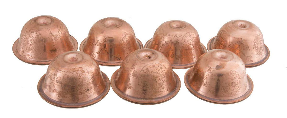 7 Bols d'Offrande Bouddhistes en Cuivre Ciselé Argenté Ø 8.1 cm – Artisanat du Népal