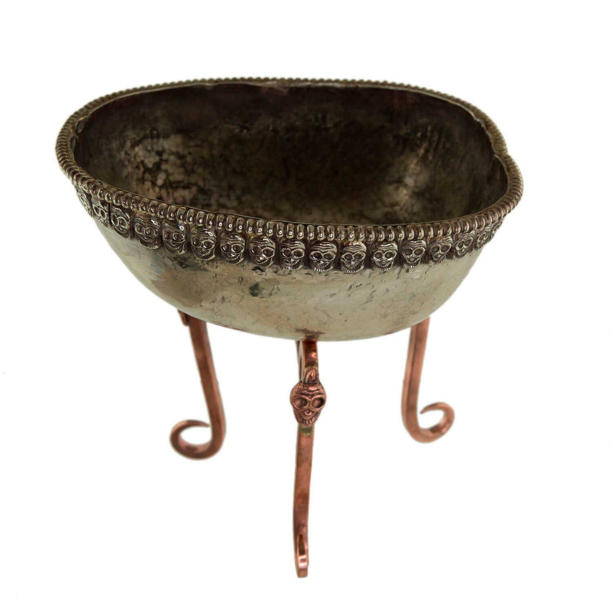 Grand Kapala Tibétain en Cuivre Argenté avec Support – Coupe Crânienne de Rituel Tantrique