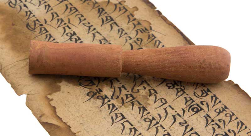 Petit Bâton en Bois pour Bol Chantant ou Gong – Fabrication Artisanale du Népal