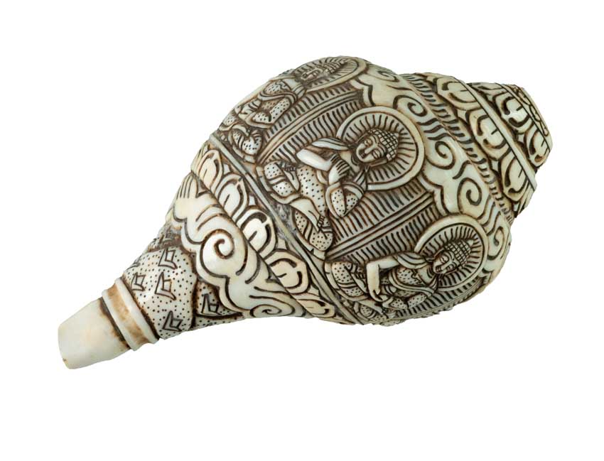 Conque Bouddhiste Tibétaine Bouddha Dhyani Shanka – Coquillage Sculpté Artisanal du Népal