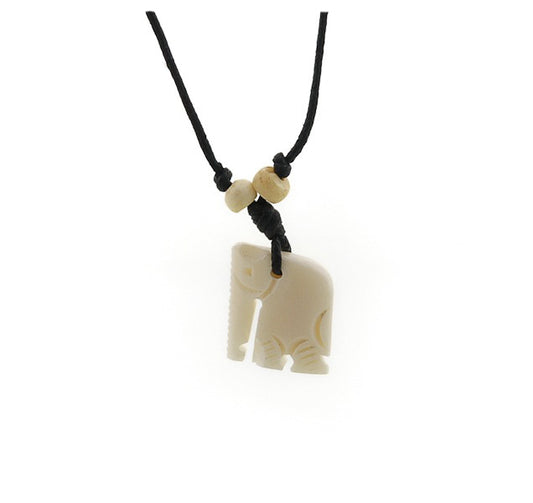 Collier Pendentif Éléphant en Os de Yak – Artisanat du Népal