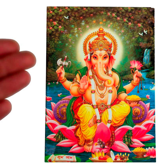 Carte Postale Ganesh Assis Sur Un Lotus – Art Indien Traditionnel