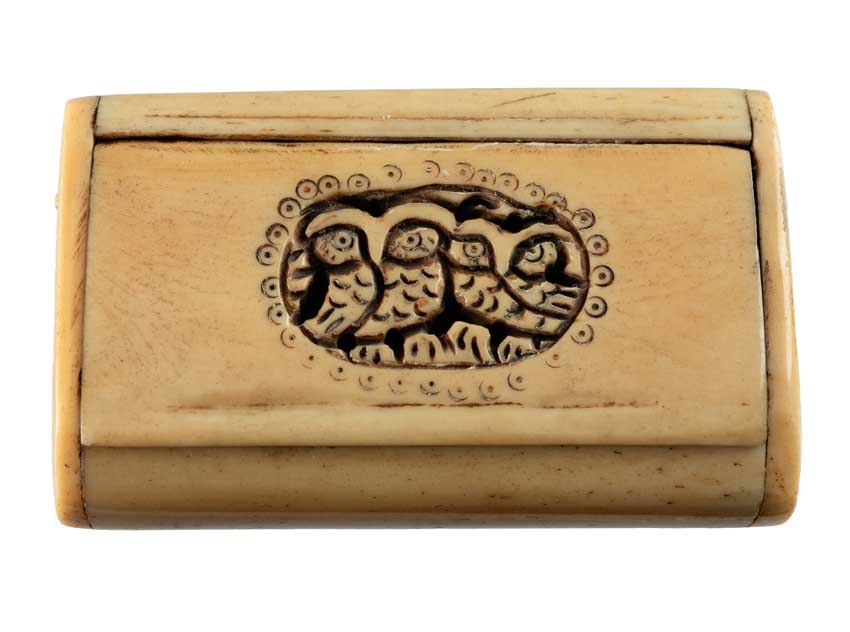 Boîte À Grillon Rectangulaire En Os – Motif Chouettes Artisanat Chinois