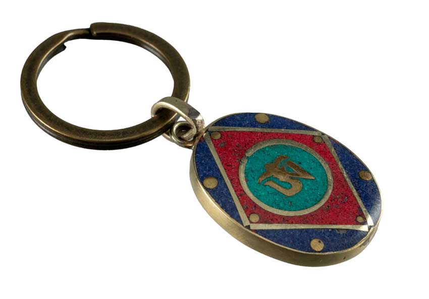 Porte-Clé Om Bouddhiste Tibétain en Laiton – Artisanat Népalais