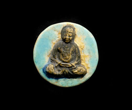 Pendentif Bouddha en Position Lotus en Céramique