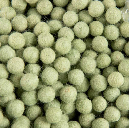 Perles En Feutrine De Laine Vert Pastel Du Népal 1 À 1,5 Cm – Lot De 50 Boules Artisanales