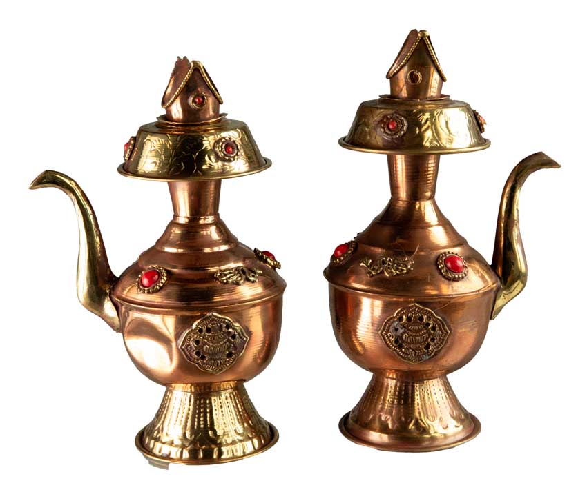Paire de Bhumpa – vases à eau lustrale Kalasha en cuivre et laiton – objet rituel bouddhiste tibétain