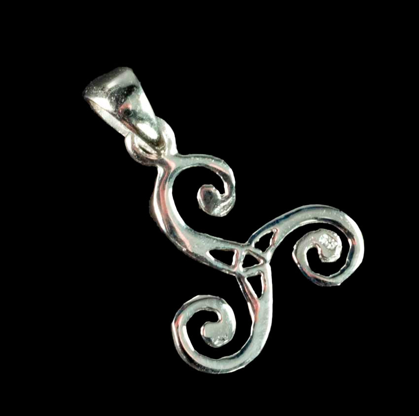 Pendentif triskell en argent 925 – Symbole celtique de mouvement et d’harmonie