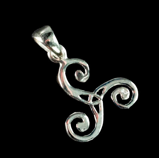 Pendentif triskell en argent 925 – Symbole celtique de mouvement et d’harmonie