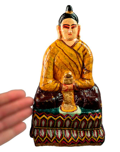 Statue Bouddha en pierre sculptée et peinte – Sculpture artisanale traditionnelle du Népal