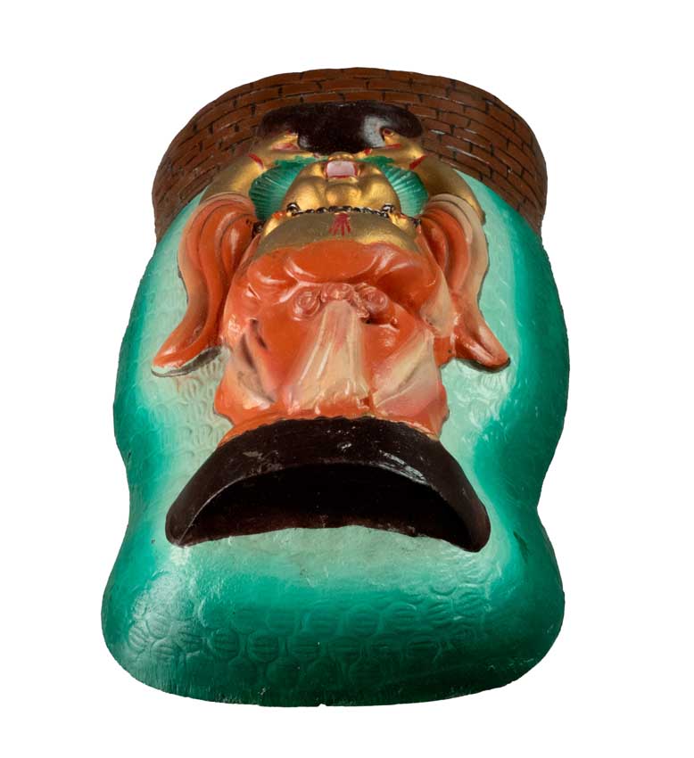 Décoration Murale Bouddha Chinois Rieur avec Lingot 27 cm – Plaque Vintage en Métal