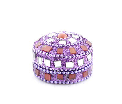 Petite Boîte Décorative Violette en Métal – Artisanat Indien
