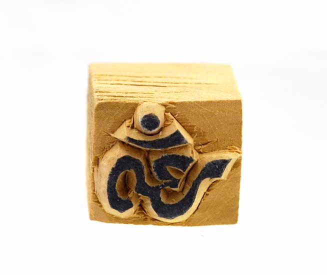 Tampon Encreur En Bois Sculpté AUM Om