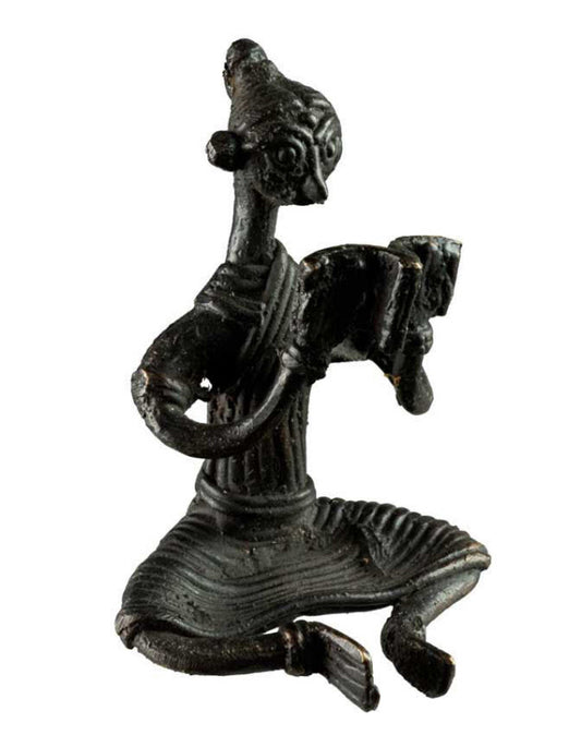 Statuette Femme Lectrice Dhokra – Art Tribal Bastar Inde