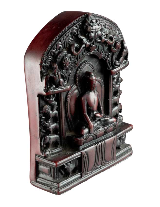 Autel Statue Bouddha Shakyamuni 10,5 cm – Bhumisparsha Mudra en résine bordeaux du Népal