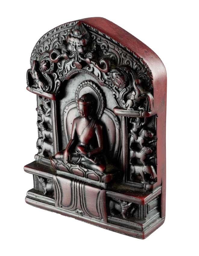 Autel Statue Bouddha Shakyamuni 10,5 cm – Bhumisparsha Mudra en résine bordeaux du Népal
