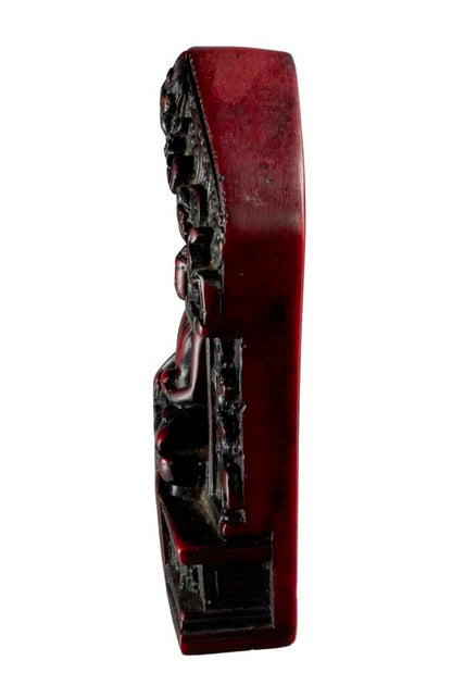 Autel Statue Bouddha Shakyamuni 10,5 cm – Bhumisparsha Mudra en résine bordeaux du Népal