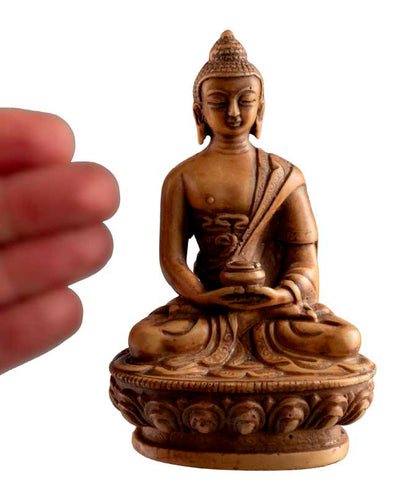 Statue Bouddha Amitabha 11,3 cm – Dhyana Mudra en résine beige du Népal