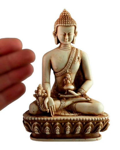 Statue Bouddha Médecine Varada Mudra en Résine Blanc Antique 13,5 cm – Artisanat Népalais