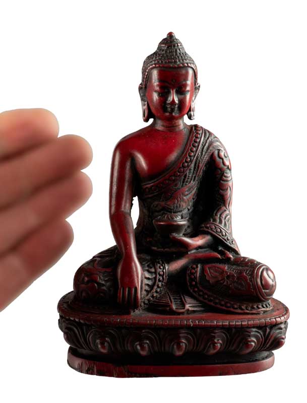 Statue Bouddha Sakyamuni Bhumisparsha Mudra – Résine bordeaux artisanale du Népal 13,5 cm