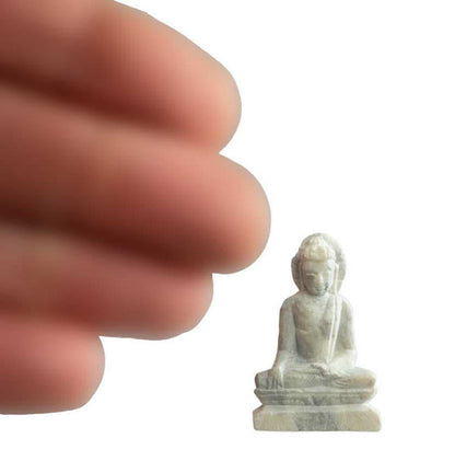Statuette Bouddha Sakyamuni en pierre sculptée – Artisanat indien miniature de Varanasi