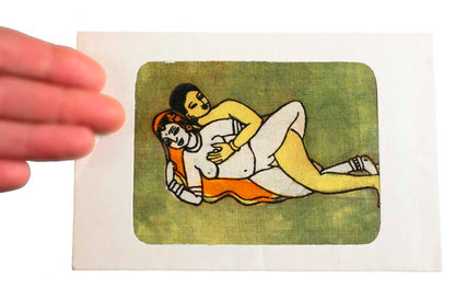Tenture Kamasutra Batik – Carte Postale Érotique d’Inde