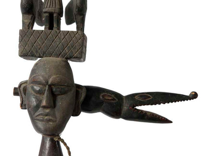Dhodro Banam Vièle Anthropomorphe Sarangi du Népal