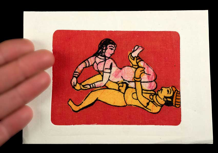 Tenture Kamasutra Batik – Carte Postale Érotique d’Inde
