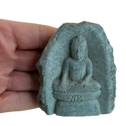 Statuette Bouddha en pierre – Sculpture spirituelle artisanale en saponite du Népal