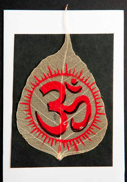 Carte Artisanale Om – Peinture Sur Feuille De Pipal