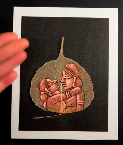 Carte Kamasutra Sur Feuille de Pipal – Peinture Artisanale Indienne