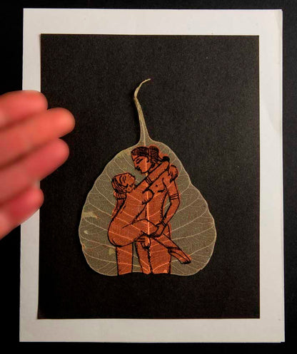 Carte Kamasutra Sur Feuille de Pipal – Peinture Artisanale Indienne