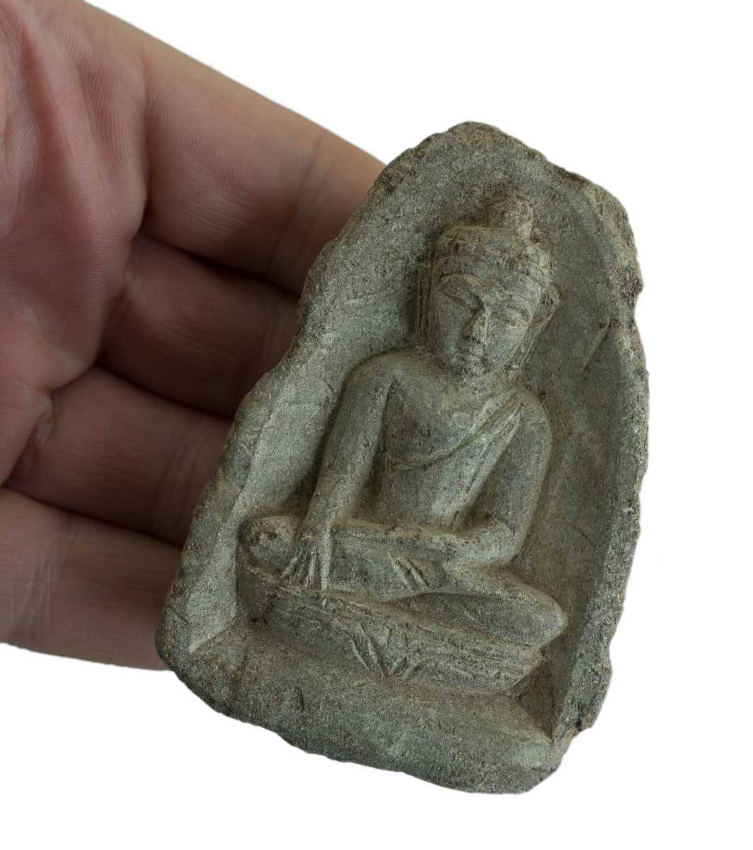 Statuette Bouddha en pierre – Décoration spirituelle artisanale en saponite du Népal