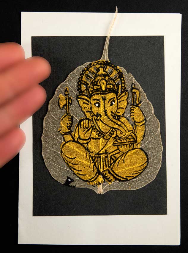 Carte Artisanale Ganesh – Peinture sur Feuille de Pipal