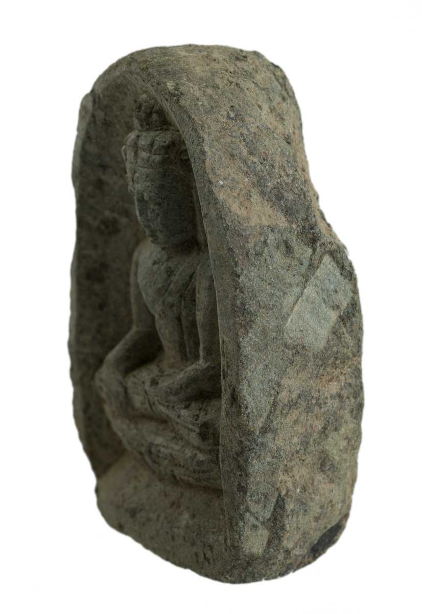 Statuette Bouddha en pierre – Sculpture spirituelle artisanale en saponite du Népal