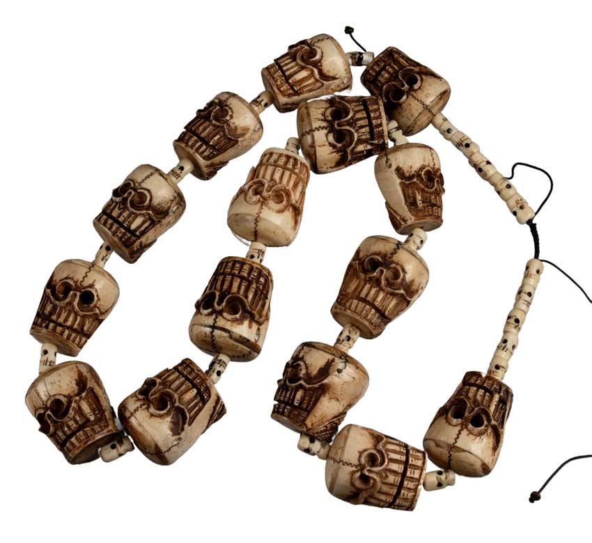 Collier Chamanique Tête De Mort En Os – Amulette Spirituelle Népalaise