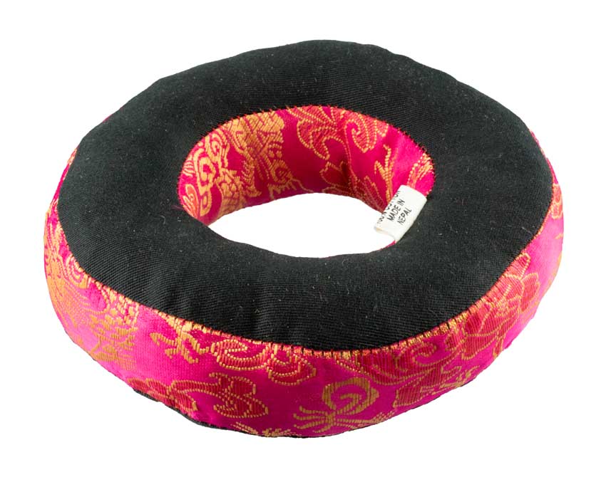 Coussin pour Bol Tibétain Ø13 cm – Brocart Rose Fuchsia – Artisanat du Népal