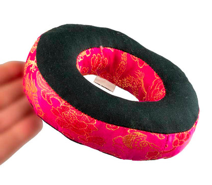 Coussin pour Bol Tibétain Ø13 cm – Brocart Rose Fuchsia – Artisanat du Népal