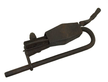 Ancien Cadenas Traditionnel Népalais En Fer Forgé – Artisanat Du Népal Et Du Tibet