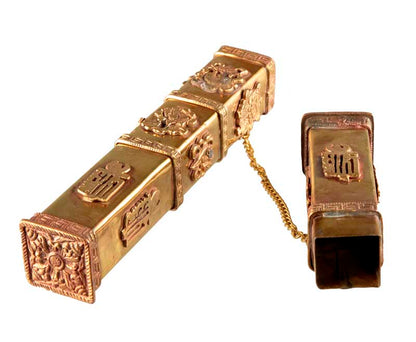 Étui à encens tibétain en cuivre et laiton – porte-manuscrit décoré du Kalachakra