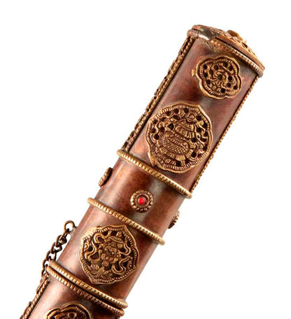 Étui à encens tibétain en cuivre et laiton – porte-manuscrit décoré de mantras et symboles auspicieux