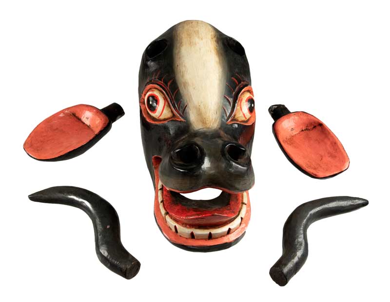 Masque Vache Surabhi Kamadhenu En Bois – Décoration Murale Du Népal