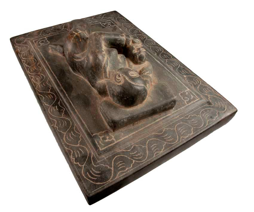 Poids Chinois en Pierre Sculptée – Maternité, Art Traditionnel Ming Qing