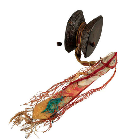 Damaru Tibétain Ancien – Tambourin Rituel du Chöd en Bois de Ronce de l’Himalaya avec Étui