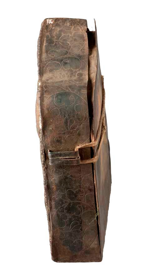 Ghau tibétain – reliquaire bouddhiste Bouddha Médecine en fer repoussé (21 cm)